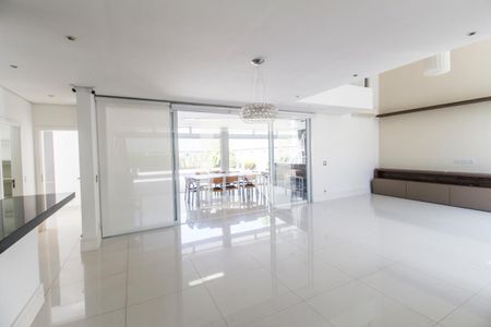 Sala  de casa de condomínio à venda com 4 quartos, 380m² em Residencial Tambore 10, Santana de Parnaíba