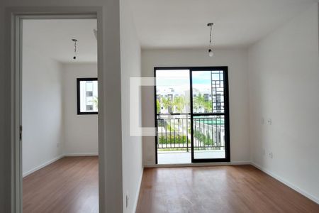 Sala de apartamento para alugar com 2 quartos, 45m² em Barra Olímpica, Rio de Janeiro