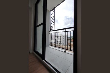 Varanda de apartamento para alugar com 2 quartos, 45m² em Barra Olímpica, Rio de Janeiro