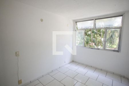 Quarto 2 de apartamento para alugar com 2 quartos, 56m² em Taquara, Rio de Janeiro