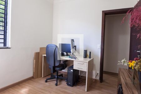 quarto 1 de apartamento para alugar com 3 quartos, 99m² em Sion, Belo Horizonte