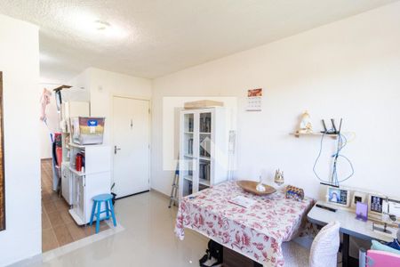 Sala de apartamento para alugar com 2 quartos, 40m² em Cavalhada, Porto Alegre