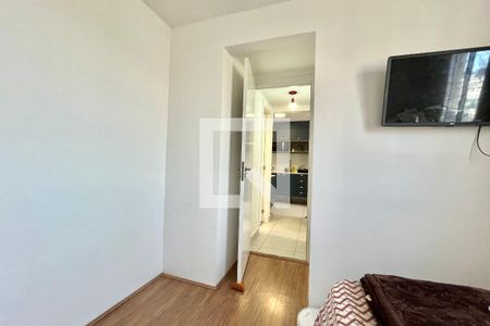 Quarto 1 de apartamento para alugar com 2 quartos, 35m² em Jardim Itacolomi, São Paulo