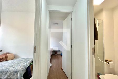 Corredor de apartamento para alugar com 2 quartos, 35m² em Jardim Itacolomi, São Paulo