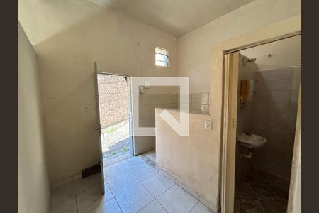 Sala de casa para alugar com 1 quarto, 20m² em Encantado, Rio de Janeiro