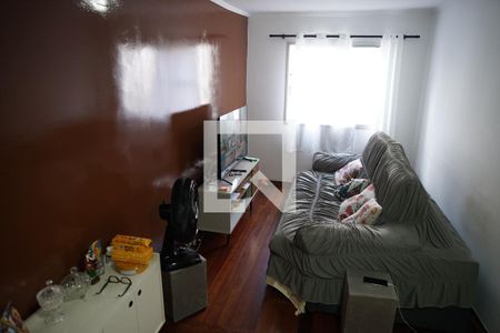 Sala de apartamento à venda com 2 quartos, 56m² em Jardim Cocaia, Guarulhos