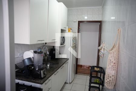 Cozinha de apartamento à venda com 2 quartos, 56m² em Jardim Cocaia, Guarulhos