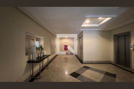 Hall de entrada de apartamento à venda com 1 quarto, 49m² em Pinheiros, São Paulo