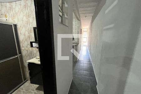 Corredor de casa de condomínio para alugar com 1 quarto, 60m² em Moneró, Rio de Janeiro