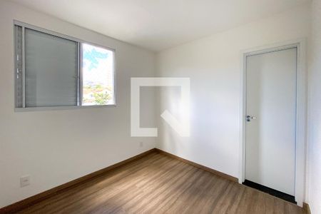 Suite 1 de apartamento para alugar com 2 quartos, 55m² em Buritis, Belo Horizonte