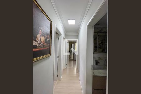 Corredor de apartamento à venda com 3 quartos, 70m² em Vila Caraguata, São Paulo