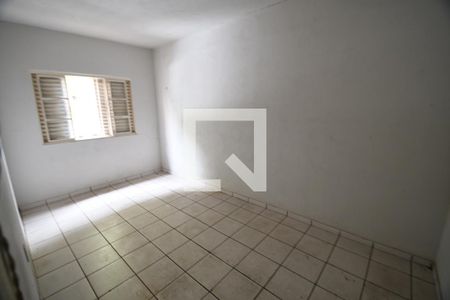 Quarto 1 de casa para alugar com 2 quartos, 60m² em Cambuí, Campinas