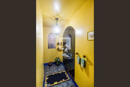 Lavabo de casa de condomínio para alugar com 4 quartos, 1300m² em Chacara Santa Lucia, Carapicuíba