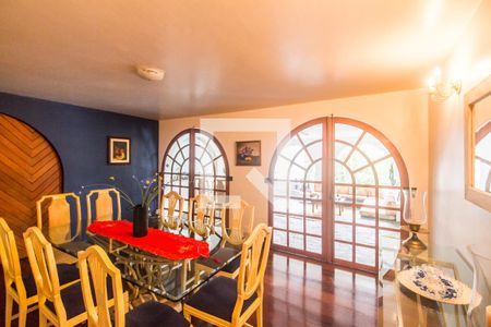 Sala  de casa de condomínio para alugar com 4 quartos, 1300m² em Chacara Santa Lucia, Carapicuíba