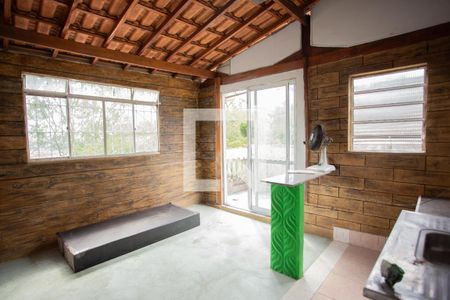 SALA E COZINHA de casa para alugar com 1 quarto, 40m² em Pirituba, São Paulo