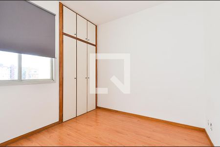 Quarto 1 de apartamento à venda com 2 quartos, 54m² em Carmo, Belo Horizonte