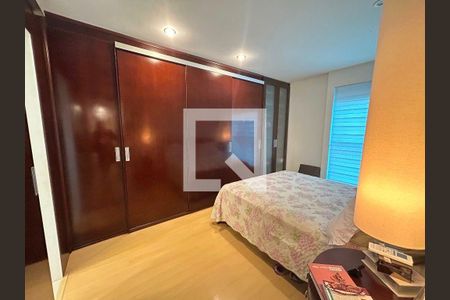 Apartamento à venda com 4 quartos, 161m² em Icaraí, Niterói