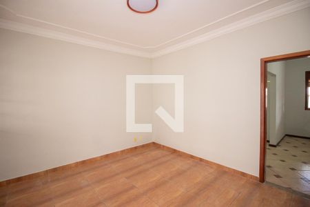 Sala de casa para alugar com 5 quartos, 220m² em Tres Barras, Contagem