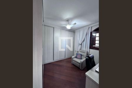Casa à venda com 3 quartos, 215m² em Jardim do Lago, Jundiaí