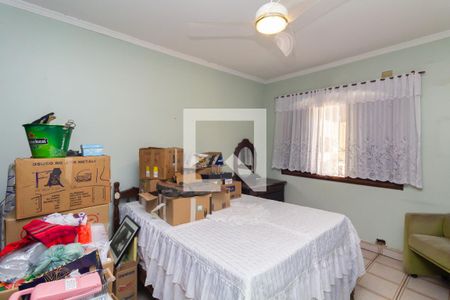 Casa para alugar com 4 quartos, 250m² em Vila Rosaria, São Paulo