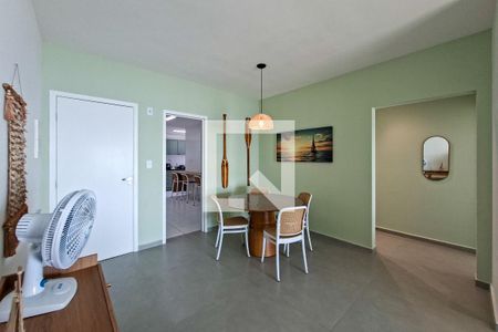 Sala de apartamento para alugar com 3 quartos, 111m² em Nova Mirim, Praia Grande