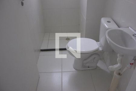 Banheiro de apartamento para alugar com 2 quartos, 38m² em Vila Nova Bonsucesso, Guarulhos
