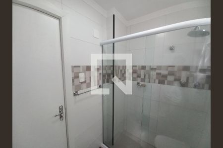 Banheiro de apartamento para alugar com 1 quarto, 27m² em Itararé, São Vicente