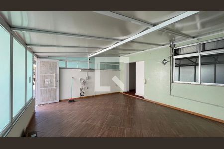 Sala de casa para alugar com 4 quartos, 148m² em Jardim Guanabara, Rio de Janeiro