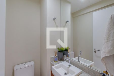 Lavabo de kitnet/studio à venda com 1 quarto, 56m² em Indianópolis, São Paulo