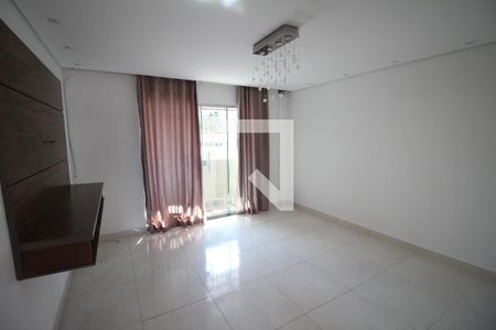 Sala de casa para alugar com 2 quartos, 80m² em Industrial, Contagem