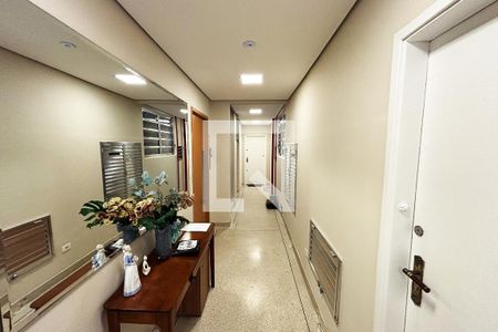 hall de esntrada de apartamento para alugar com 2 quartos, 63m² em Pinheiros, São Paulo