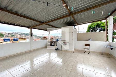 Casa à venda com 2 quartos, 200m² em Cenáculo, Belo Horizonte