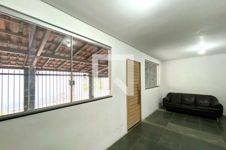 Sala de casa à venda com 2 quartos, 200m² em Cenáculo, Belo Horizonte