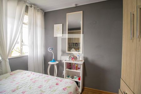 Quarto 1 de apartamento para alugar com 2 quartos, 44m² em Pinheirinho, Curitiba