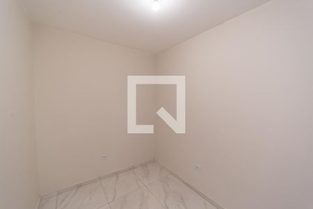 Quarto 1 de apartamento para alugar com 2 quartos, 41m² em Vila Marieta, São Paulo