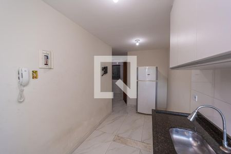 Sala/Cozinha de apartamento para alugar com 2 quartos, 41m² em Vila Marieta, São Paulo