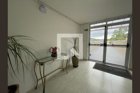Hall de entrada de apartamento para alugar com 2 quartos, 68m² em Colinas de Cotia, Cotia