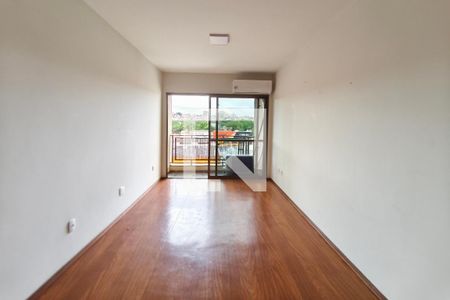 Sala de apartamento para alugar com 2 quartos, 118m² em Vila Paraiso, Campinas