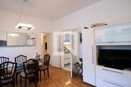 Sala de apartamento para alugar com 3 quartos, 110m² em Santo Antônio, Belo Horizonte