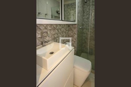 Banheiro de casa à venda com 2 quartos, 35m² em Jardim Ibitirama, São Paulo