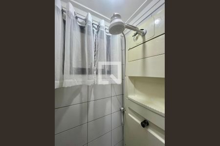 Banheiro de apartamento para alugar com 2 quartos, 75m² em Cambuí, Campinas