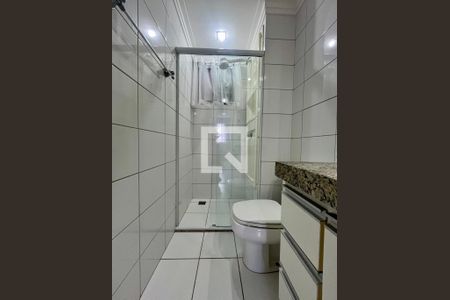 Banheiro de apartamento para alugar com 2 quartos, 75m² em Cambuí, Campinas