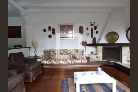 Sala de casa à venda com 4 quartos, 468m² em Real Parque, São Paulo