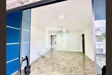 Casa à venda com 4 quartos, 204m² em São Francisco, Niterói