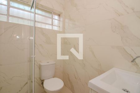 Banheiro de apartamento para alugar com 1 quarto, 52m² em Jardim Itu, Porto Alegre