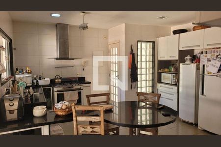 Casa à venda com 1 quarto, 150m² em Fátima, Niterói