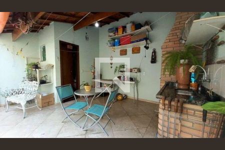 Casa à venda com 4 quartos, 212m² em Vila Assunção, Santo André