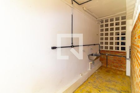 Studio de casa para alugar com 1 quarto, 60m² em Vila Paulo Silas, São Paulo