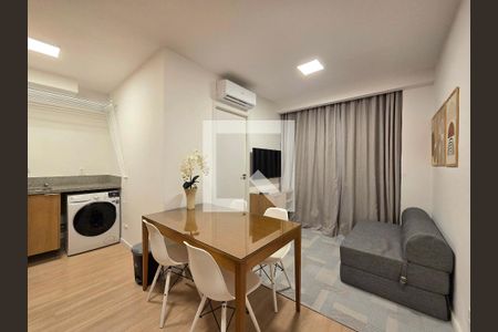 Sala de apartamento para alugar com 2 quartos, 36m² em Moema, São Paulo