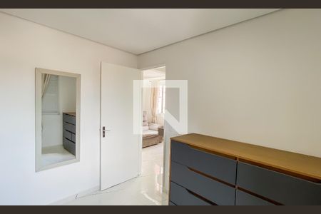 Quarto 1 de apartamento à venda com 2 quartos, 47m² em Vila Talarico, São Paulo